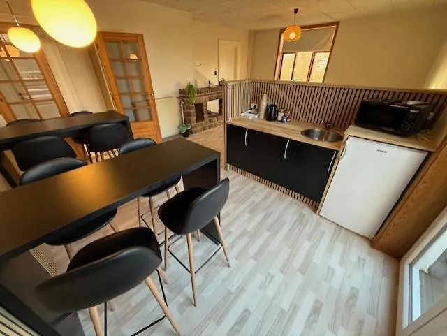 Folsted - Vaerelse 204 Med Eget Badevaerelse Og Fri Parkering Motel